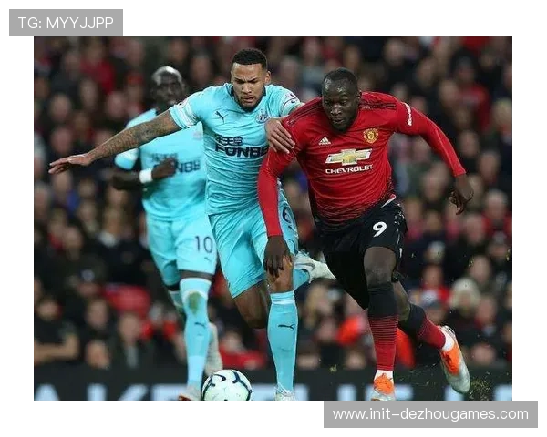 布拉德利强势封锁维尼修斯 赢下12次对抗助利物浦稳固防线 布拉德利强势封锁维尼修斯 赢下12次对抗助利物浦稳固防线